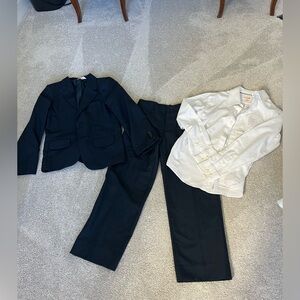 Boys Cat & Jack Navy suit size 7- shirt size 6/7